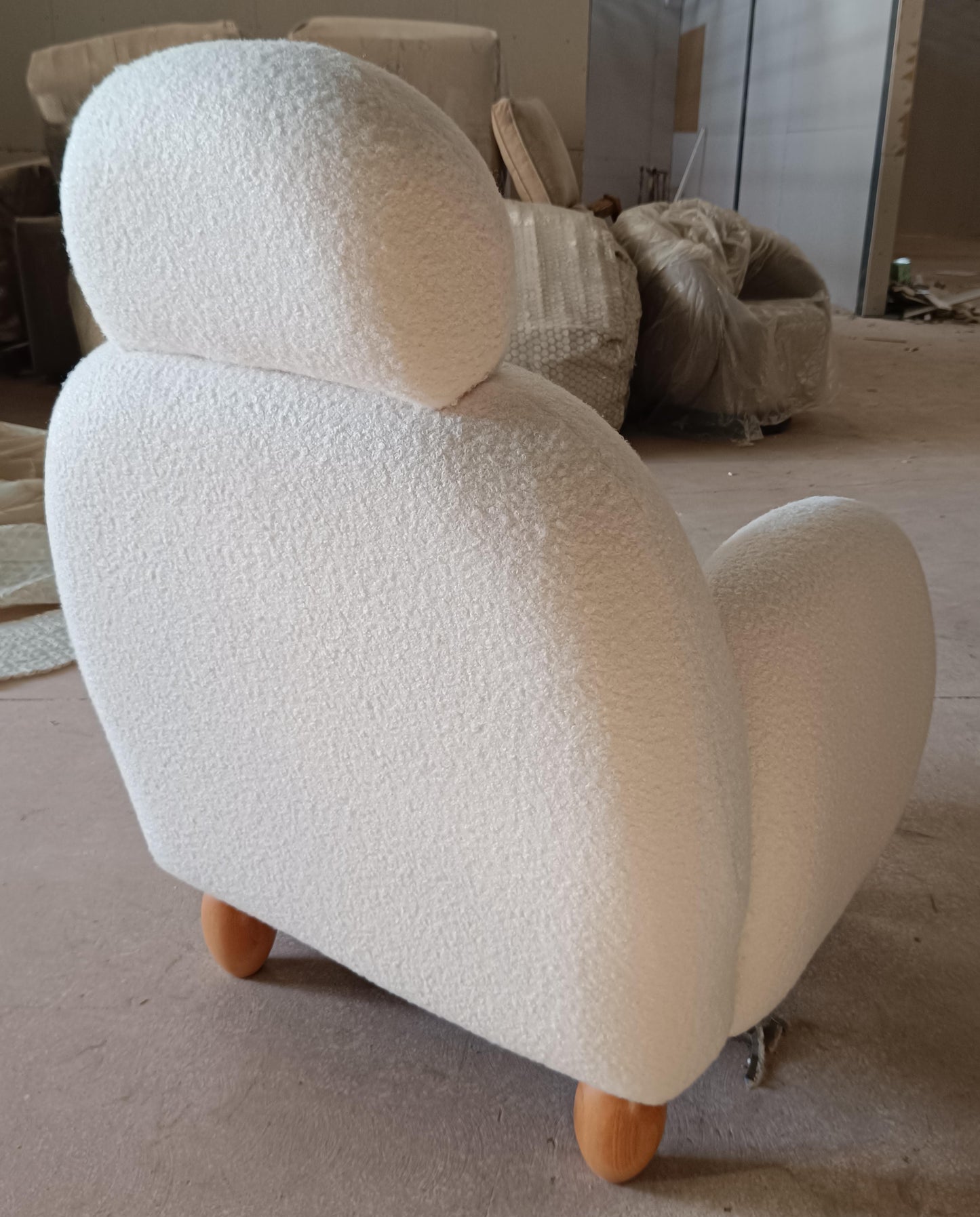 PUFFY SOFA